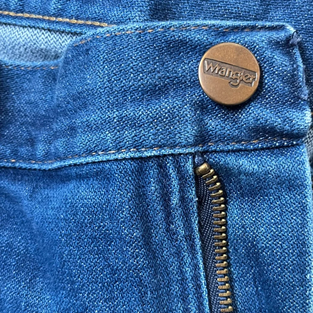 Vintage Wrangler Denim, Deadstock, Dark Wash Indigo, style 82612, 32 Long - Picture 6 of 9